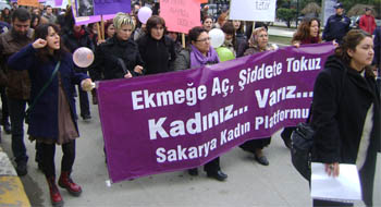 Sakarya'da 8 Mart Dünya Emekçi Kadınlar Günü kutlandı!