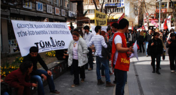 Ankara'da İlerici Gençler 1 Mayıs çalışmasına başladı
