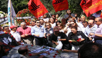 Kemal Türkler ilerici gençlerin mücadelesinde yaşıyor