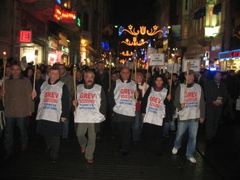 Basın emekçilerinden meşaleli eylem