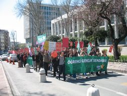 Genç-Sen alanlarda geleceksizliğe karşı çıkıyor