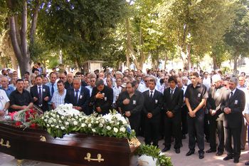 Sarkis Çerkezyan son yolculuğuna uğurlandı!