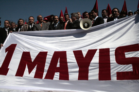 Sendikalar "1 Mayıs'ta Taksim'deyiz" dedi