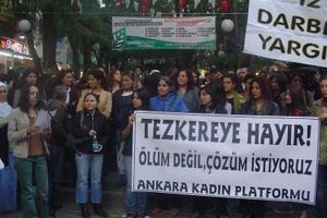 Ankara'da kadınlar "tezkereye hayır!" dedi