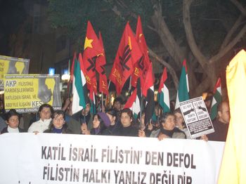 Soykırımcı İsrail Mersin'de hergün lanetleniyor!