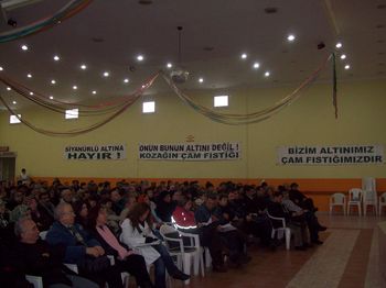 Bergama'da altın madenciliği üzerine "Gerçek Halkın Katılımı" toplantısı düzenlendi