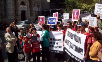 SHÇEK çalışanlarından taşeronlaşmaya karşı basın açıklaması!