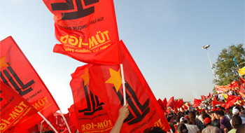 Kadıköy'de onbinler haykırdı: Sivas'ı unutma, unutturma!