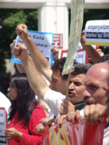 Coca  Cola İçen Bush Olsun!