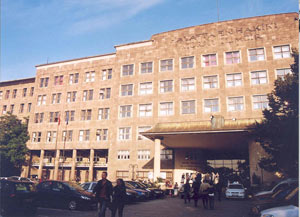 AÜ DTCF'de faşist provokasyon yanıtsız kalmadı