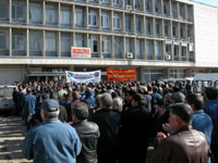 ÖZELLEŞTİRMELERE KARŞI BİR DİRENİŞ DE LİMAN İŞÇİLERİNDEN