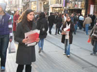 TÜM-İGD'li Kadınlar 8 Mart için Bugün de İstiklal'den Sesleniyor